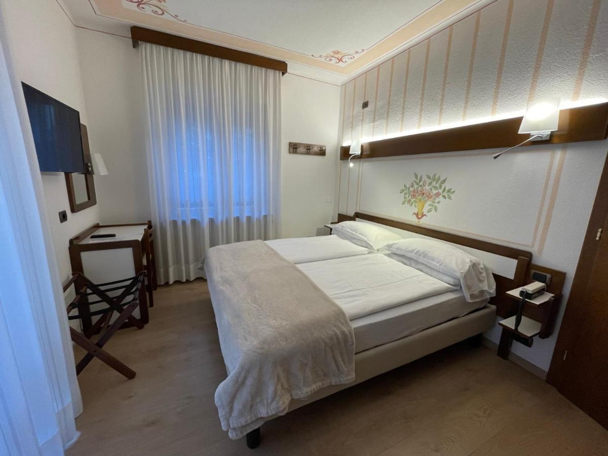 Hotel Miralago Wellness - Adults Only Molveno Buitenkant foto