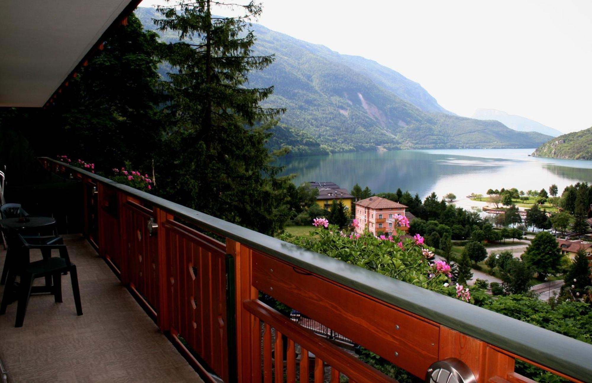 Hotel Miralago Wellness - Adults Only Molveno Buitenkant foto
